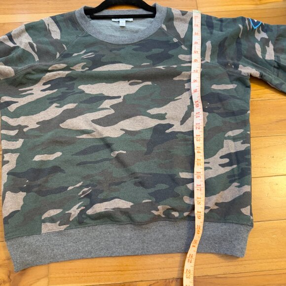 Women Sofia Jeans Drop-Shoulder Crewneck Sweatshirt in Camo Green Size Small - Picture 5 of 8